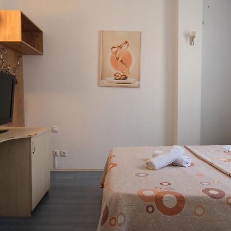 Hotel Sara & Spa Prishtinë Ngoại thất bức ảnh